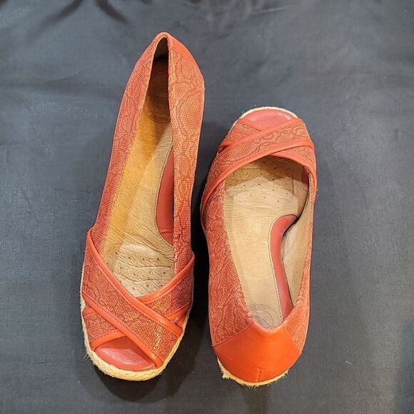 NURTURE WOMEN'S ANTONIA LEATHER WEDGE ESPADRILLE PUMPS - Picture 4 of 14